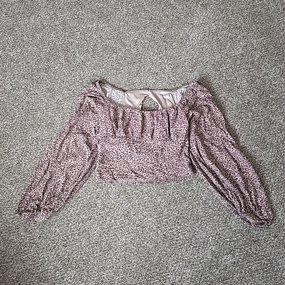 Going out cheetah long sleeve top